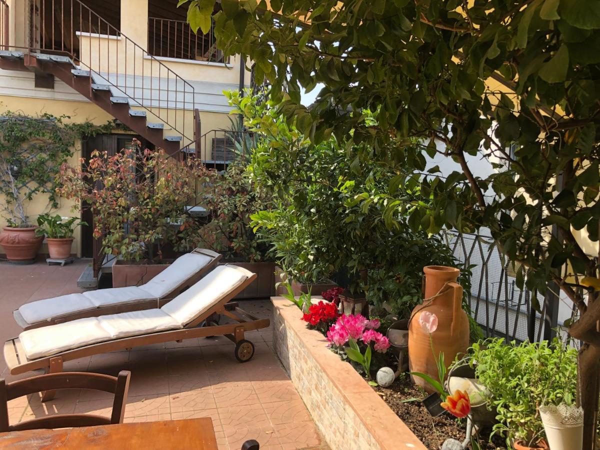 Touristic Apartment "Agata" Sirmione Bagian luar foto