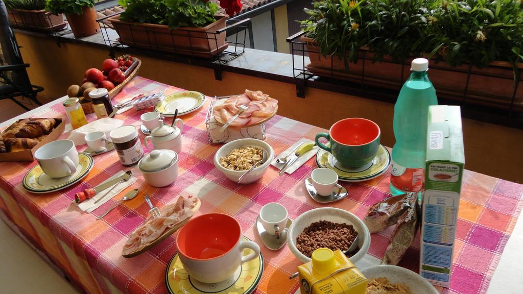 Touristic Apartment "Agata" Sirmione Ruang foto