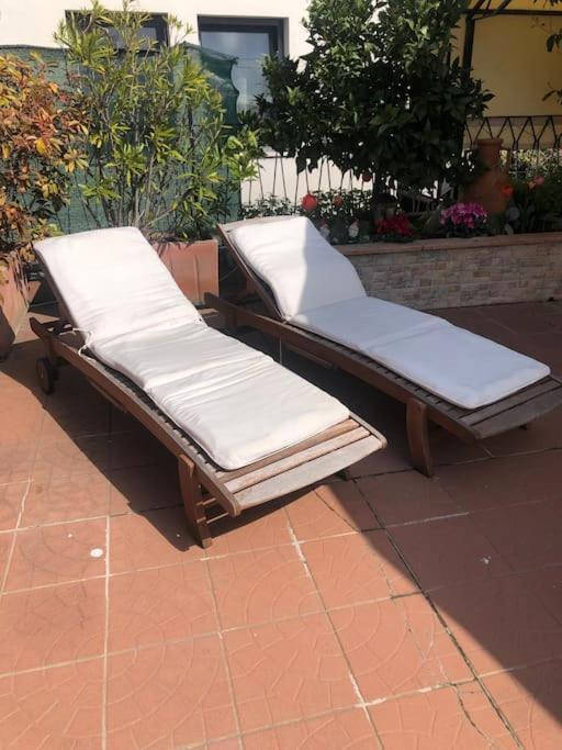 Touristic Apartment "Agata" Sirmione Bagian luar foto