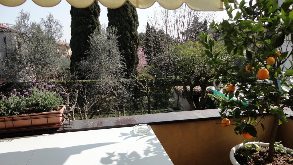Touristic Apartment "Agata" Sirmione Ruang foto